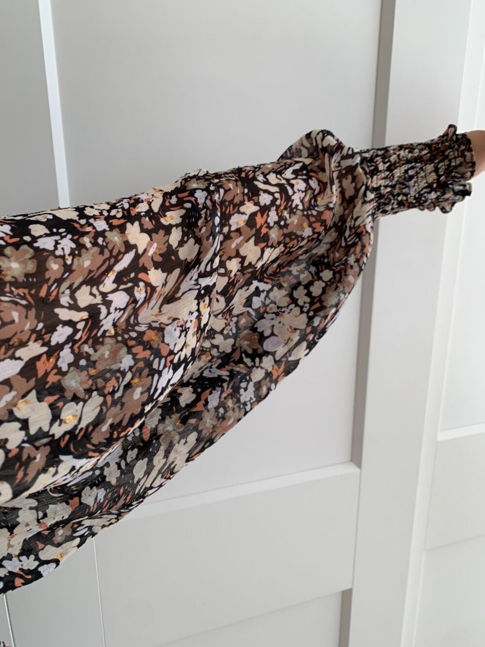 House of Harlow Floral Print Chiffon Blouse Size L Long Sleeve Mock Neck Mesh - Picture 6 of 10